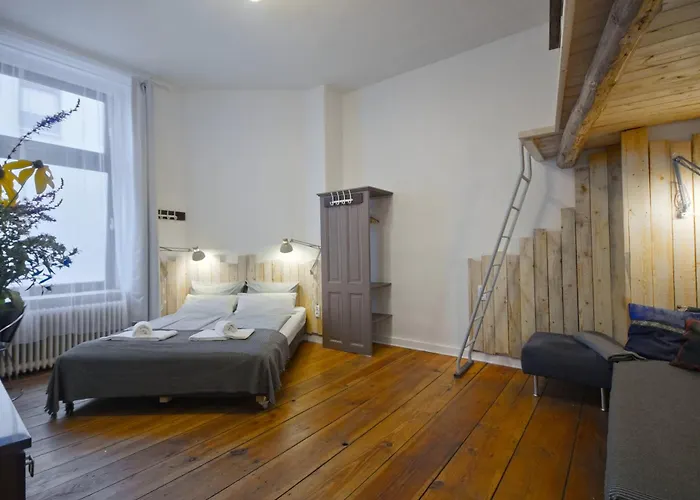 Courtyard Apartment